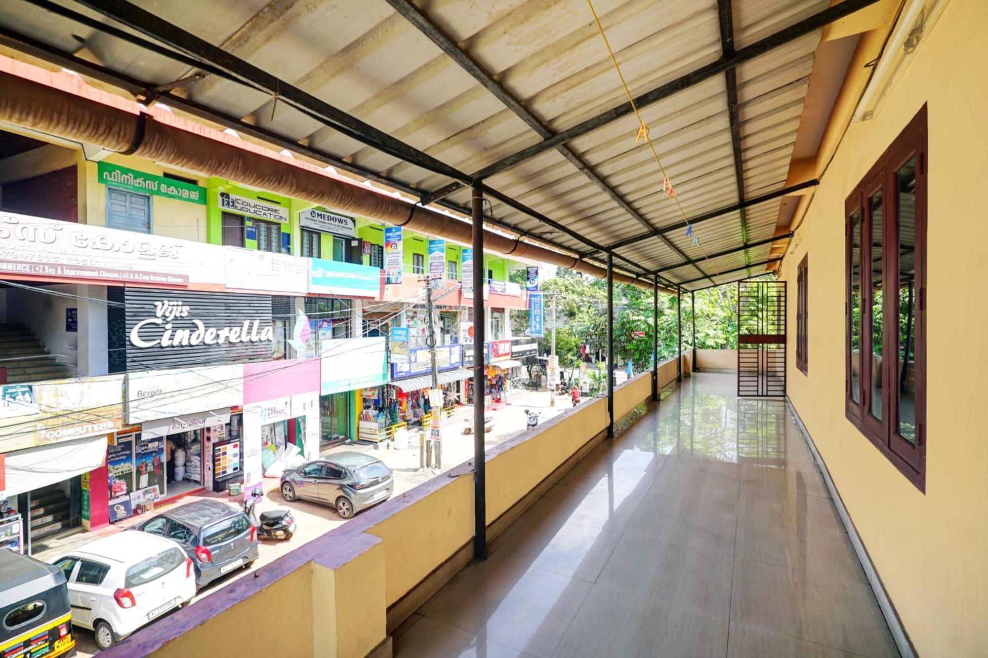 Hotel O Lekshmi Rooms & Villas Mavelikara Kültér fotó